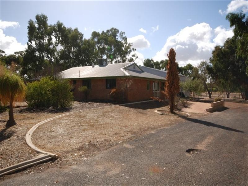 200 Earl Street, Hillside WA 6312