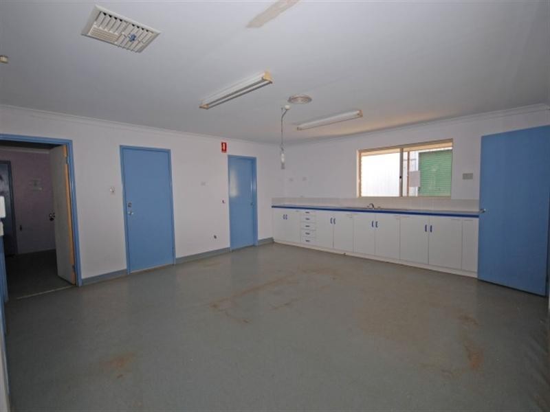 200 Earl Street, Hillside WA 6312