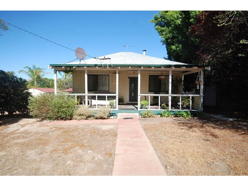 32 Butler Street, Narrogin WA 6312