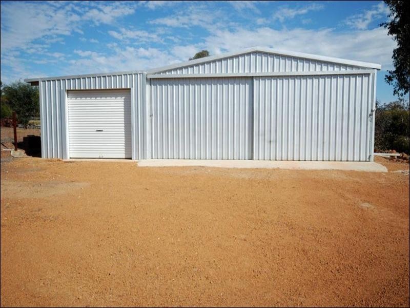 42 Corrie Street, Cuballing WA 6311