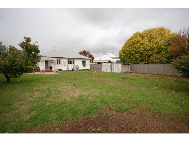 33 Grant Street, Narrogin WA 6312