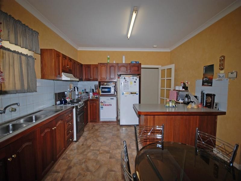 21 Gray Street, Narrogin WA 6312