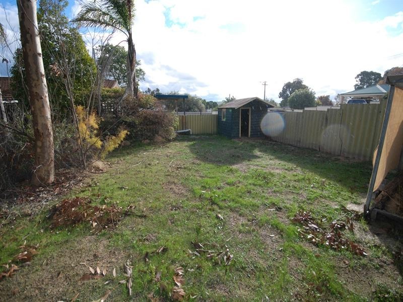 21 Gray Street, Narrogin WA 6312