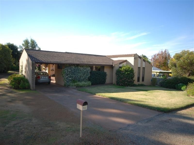 18 and 20 Lewis Street, Narrogin WA 6312