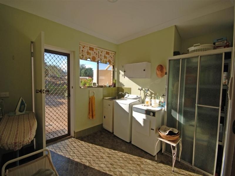 18 and 20 Lewis Street, Narrogin WA 6312