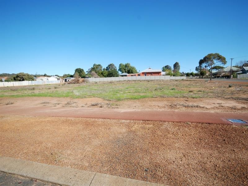 24 Glyde Street, Narrogin WA 6312