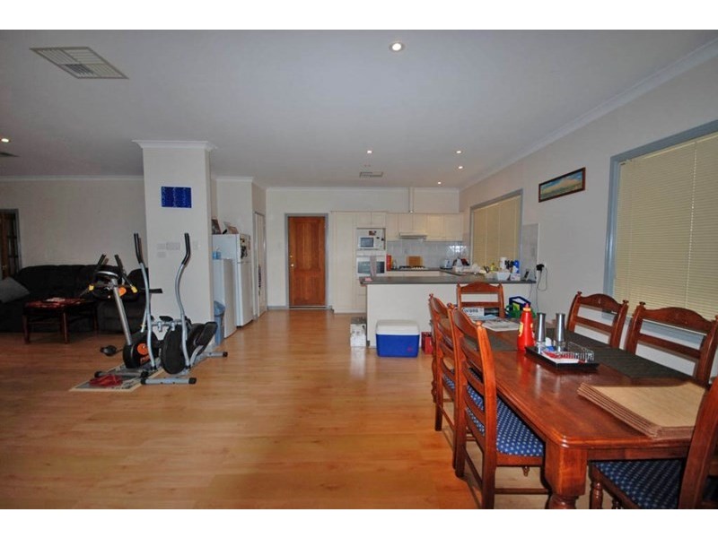 14 Hough Street, Narrogin WA 6312