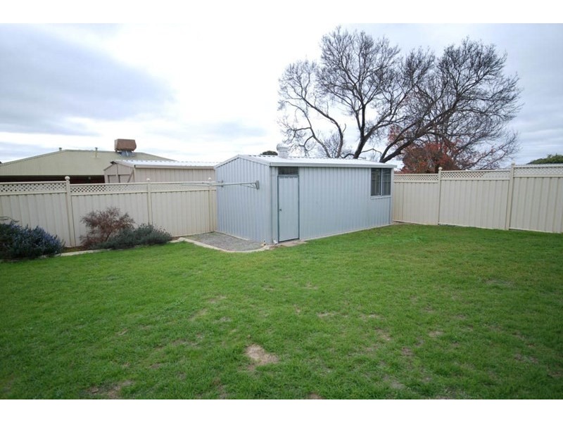 14 Hough Street, Narrogin WA 6312