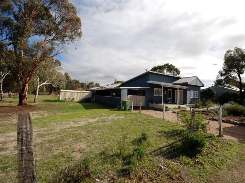 20 Unicorn Street, Wagin WA 6315