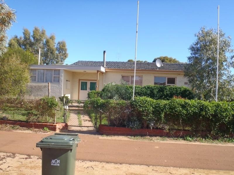 21 Jones Street, Kondinin WA 6367