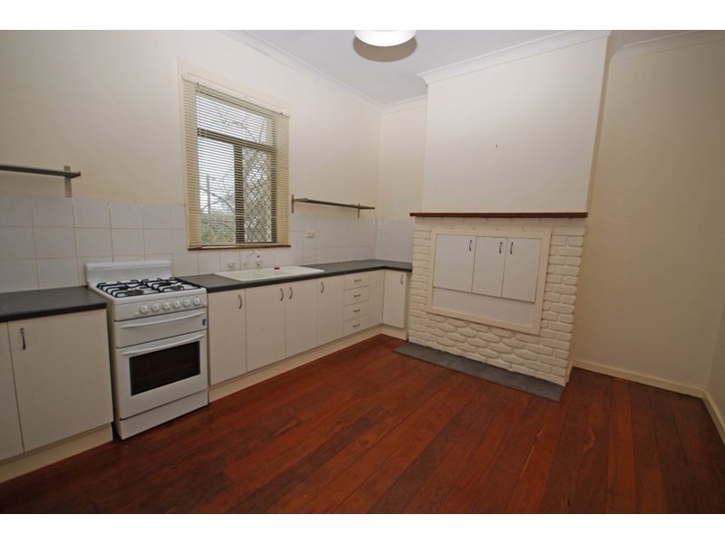 38 Grant Street, Narrogin WA 6312