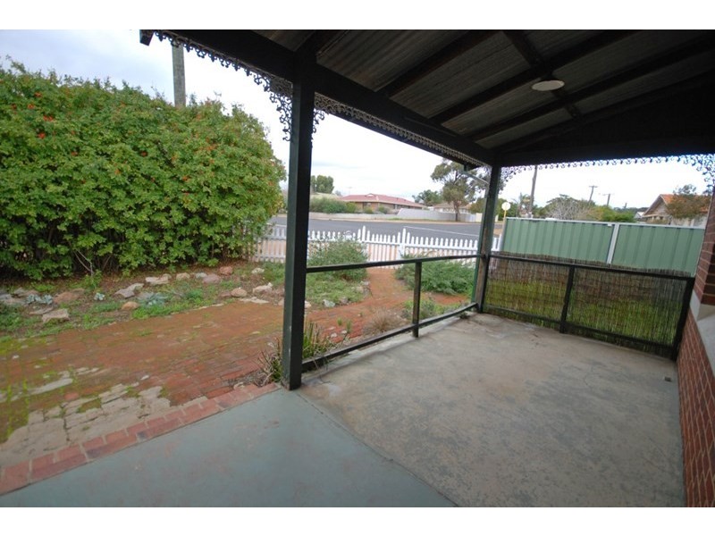 38 Grant Street, Narrogin WA 6312