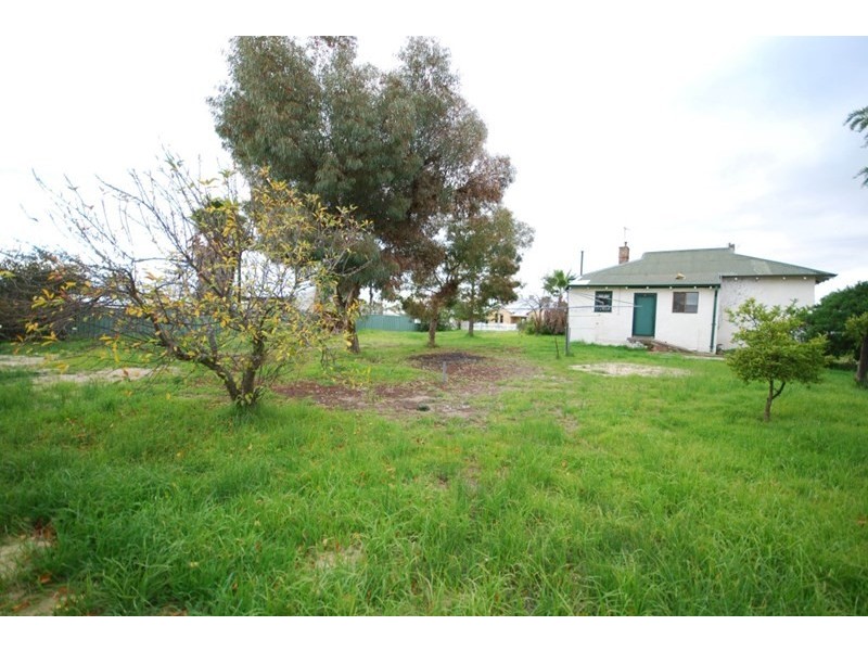 38 Grant Street, Narrogin WA 6312
