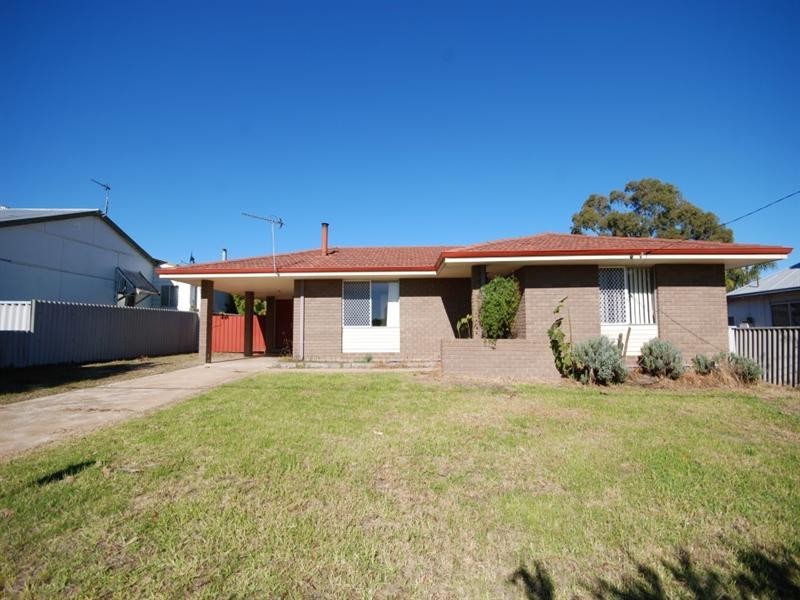 20 Fox Street, Narrogin WA 6312