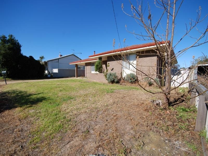 20 Fox Street, Narrogin WA 6312