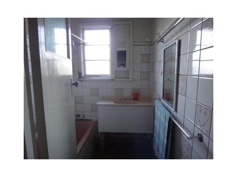 27 Lock Street, Narrogin WA 6312