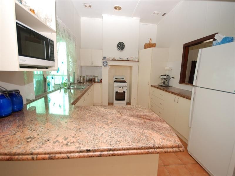 2 Strickland Street, Wagin WA 6315