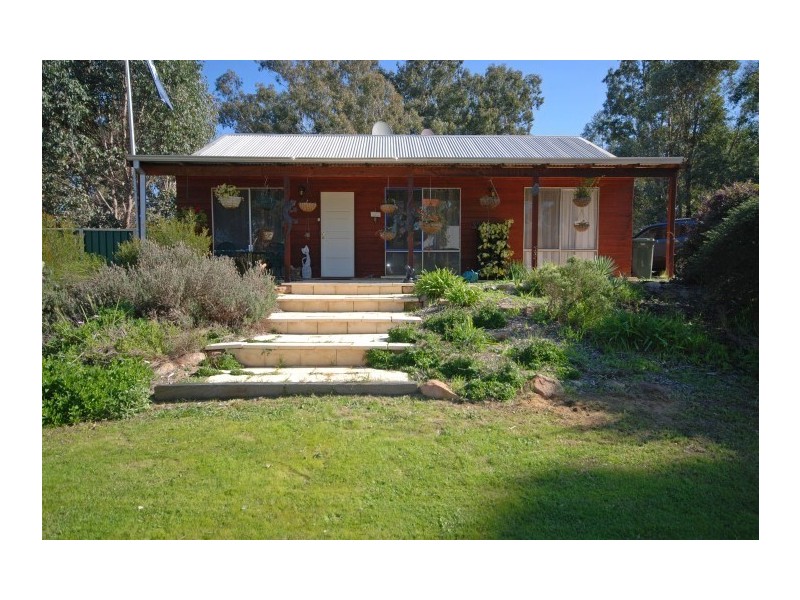 5 Hotham, Wandering WA 6308