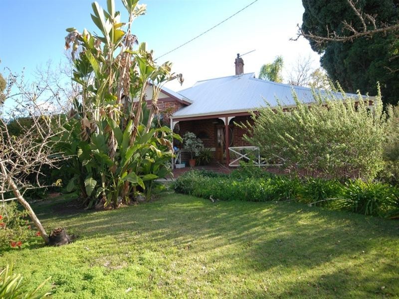 21 Furnival Street, Narrogin WA 6312