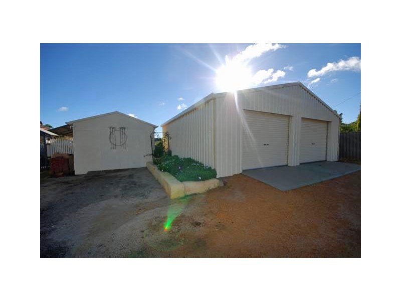 5 Burns Street, Narrogin WA 6312