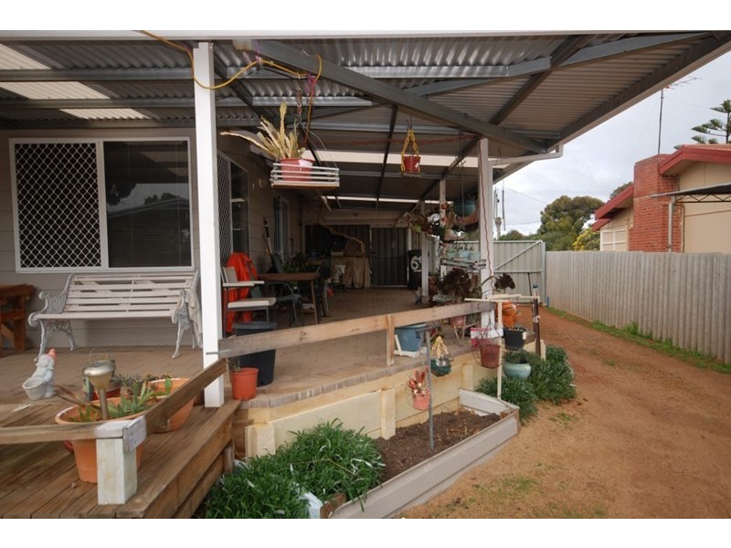 69 Fox Street, Narrogin WA 6312