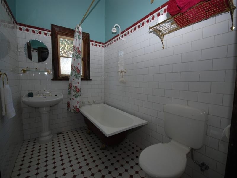 21 Williams Road, Narrogin WA 6312