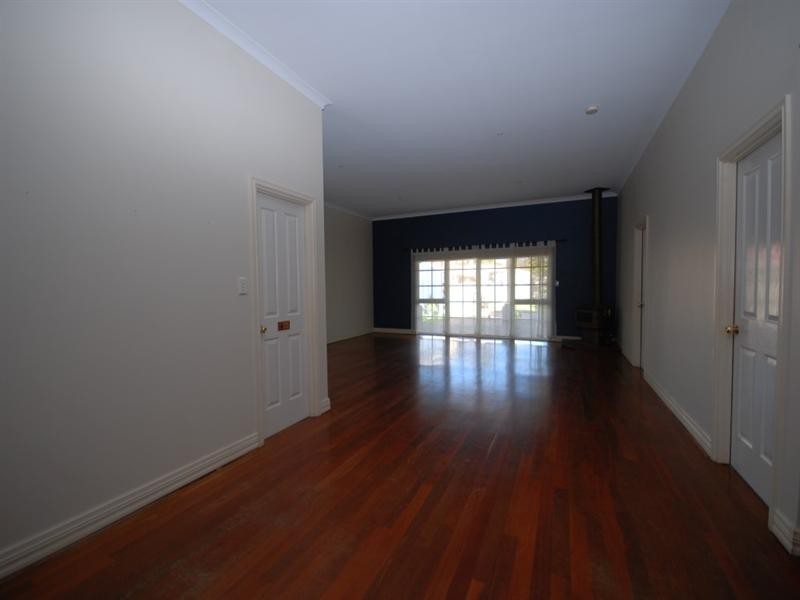 21 Williams Road, Narrogin WA 6312