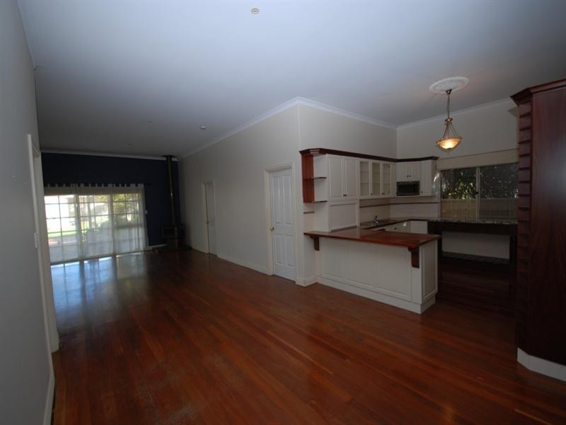 21 Williams Road, Narrogin WA 6312