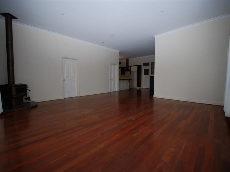 21 Williams Road, Narrogin WA 6312