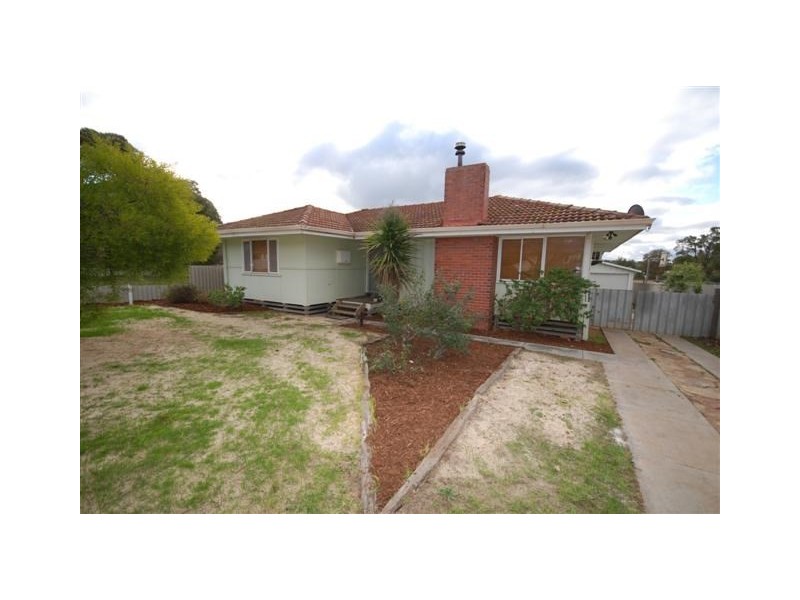 4 Andrews Street, Narrogin WA 6312