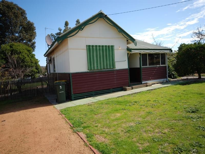 14 Harper Street, Narrogin WA 6312