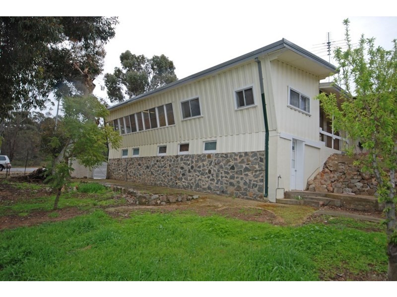 173 Narrakine Road, Narrogin WA 6312