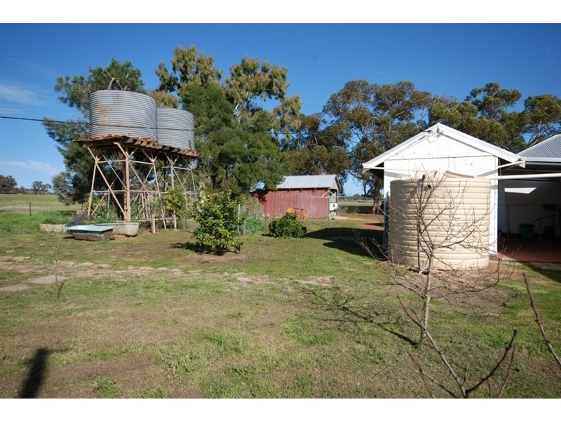 880 Popanyinning East Road, Popanyinning WA 6309