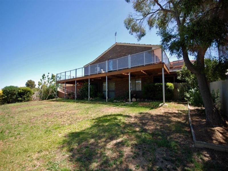 15 Narrakine Road, Narrogin WA 6312