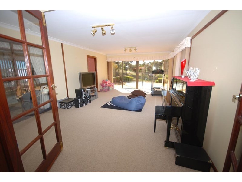 15 Narrakine Road, Narrogin WA 6312