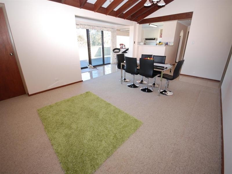 15 Narrakine Road, Narrogin WA 6312