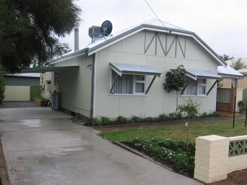 21 Hansard Street, Narrogin WA 6312