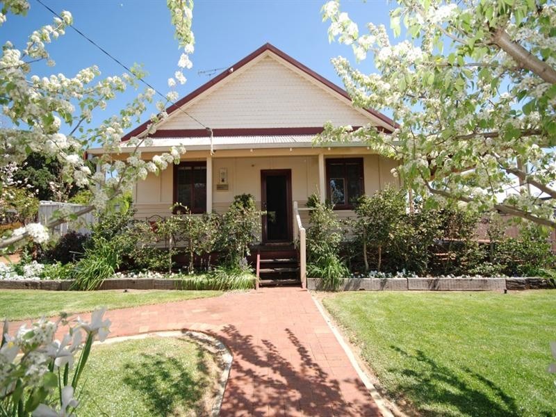 28 Daglish Street, Narrogin WA 6312