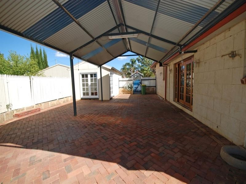 5 Burns Street, Narrogin WA 6312