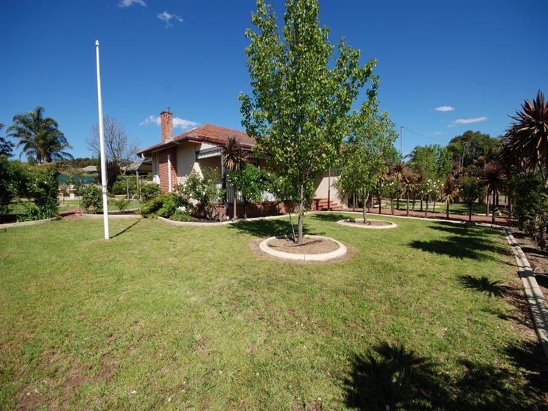 5 Burns Street, Narrogin WA 6312