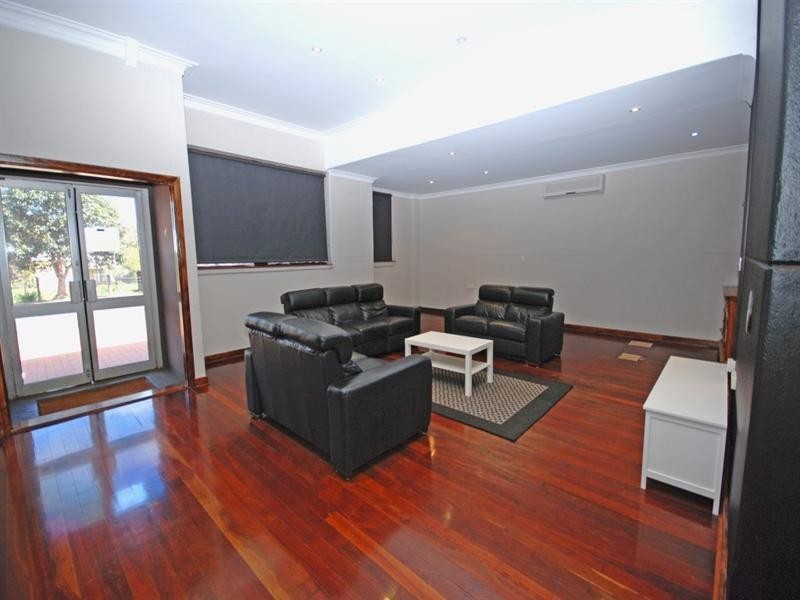 34 Albany Highway, Williams WA 6391