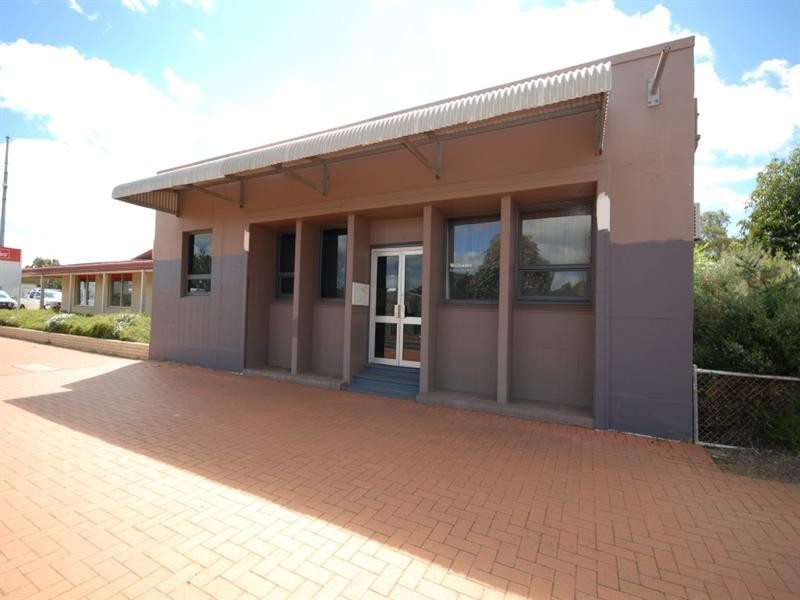 34 Albany Highway, Williams WA 6391