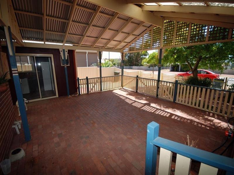 56 Ensign Street, Narrogin WA 6312