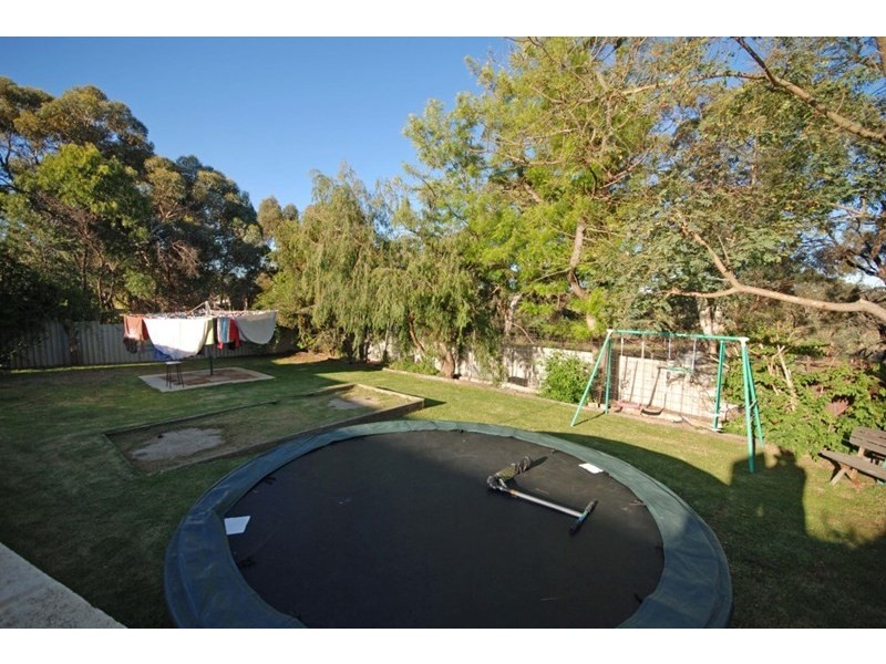 9 Narrakine Road, Narrogin WA 6312