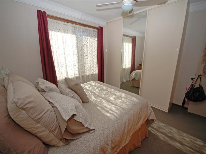 9 Narrakine Road, Narrogin WA 6312