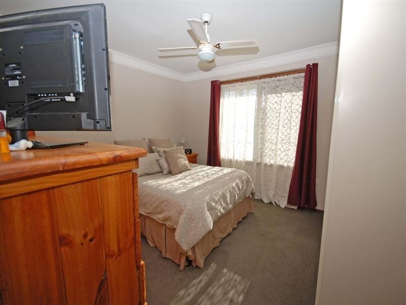 9 Narrakine Road, Narrogin WA 6312