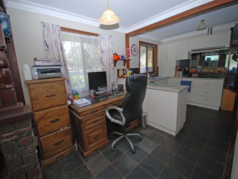 9 Narrakine Road, Narrogin WA 6312