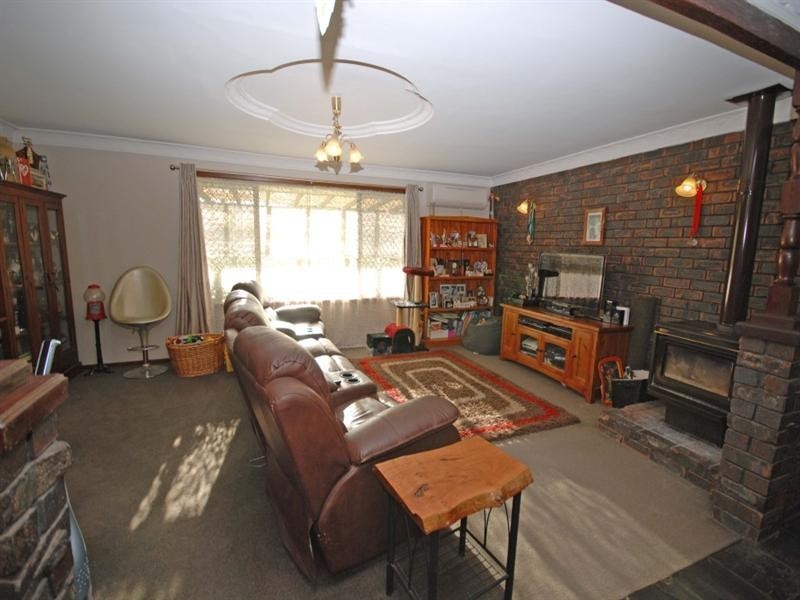 9 Narrakine Road, Narrogin WA 6312