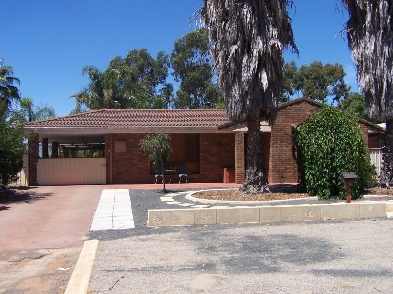 30-32 Sirdar Street, Wagin WA 6315