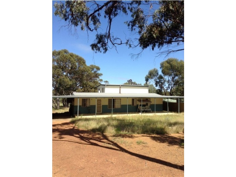 33 RUSSELL Street, Cuballing WA 6311
